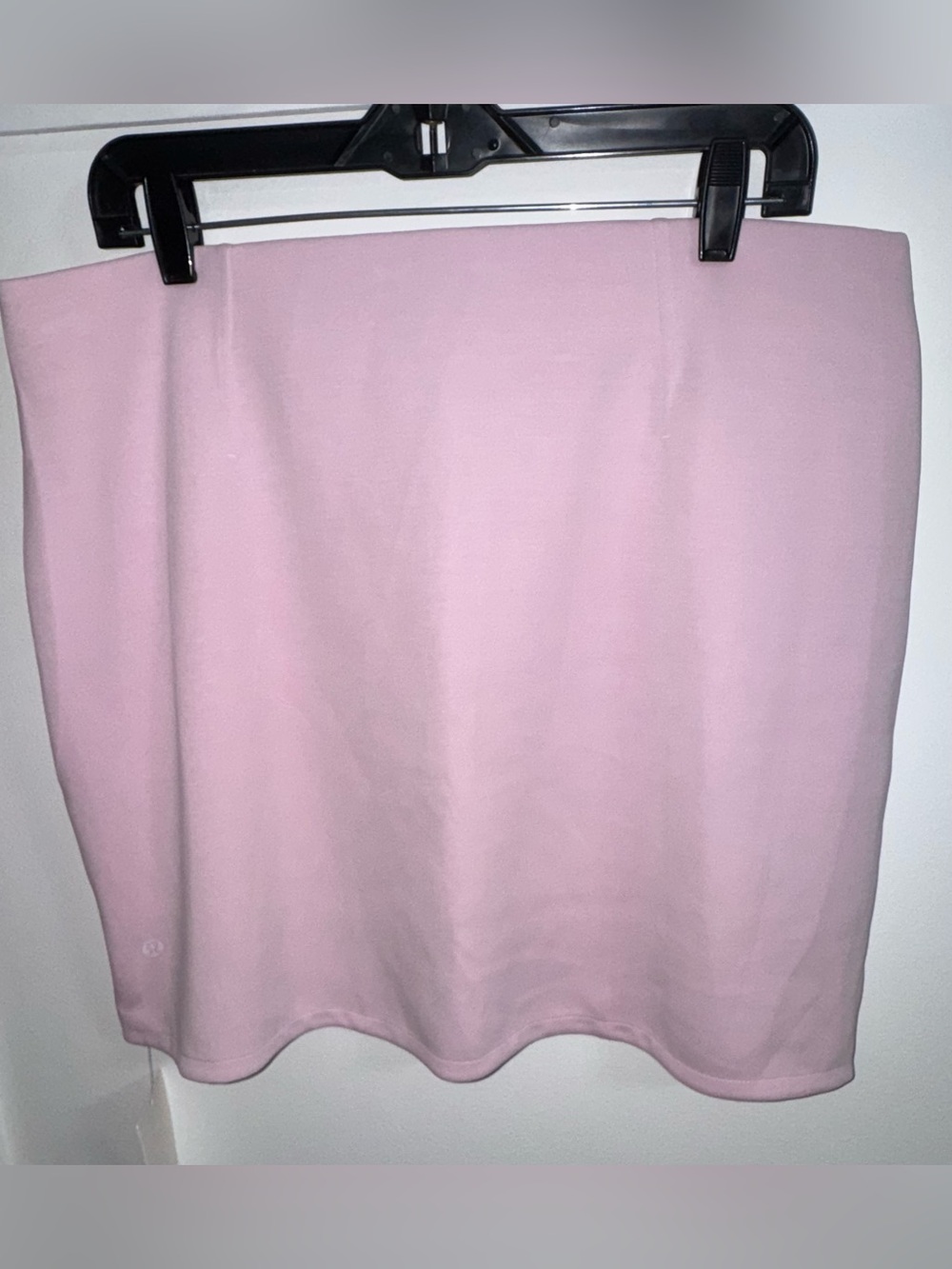 Softstreme ™
High-Rise Mini Skirt